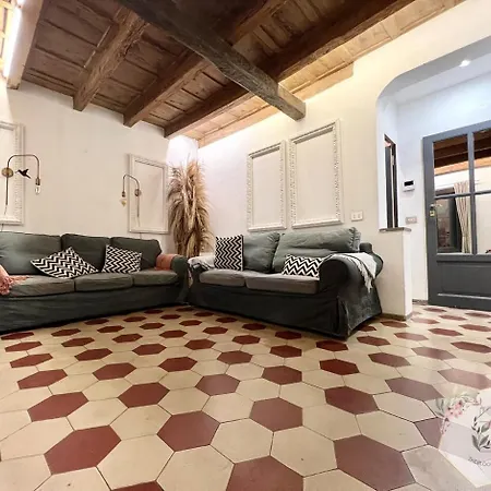 Bloomhouse Di Charme Centro Storico *