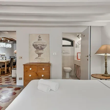Bloomhouse Di Charme Centro Storico Apartamento *